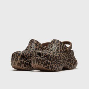 NEW. CROCS BAE LEOPARD PRINT